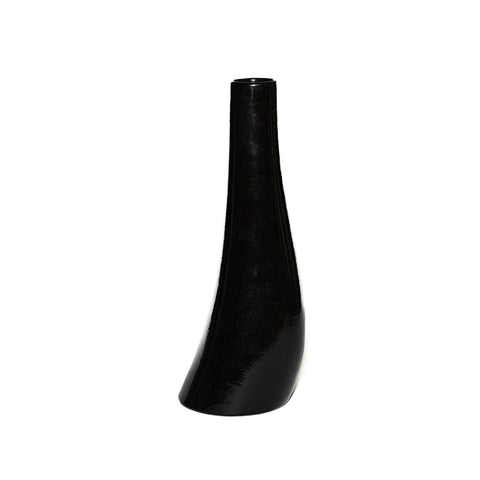 Curve Black Vessel
